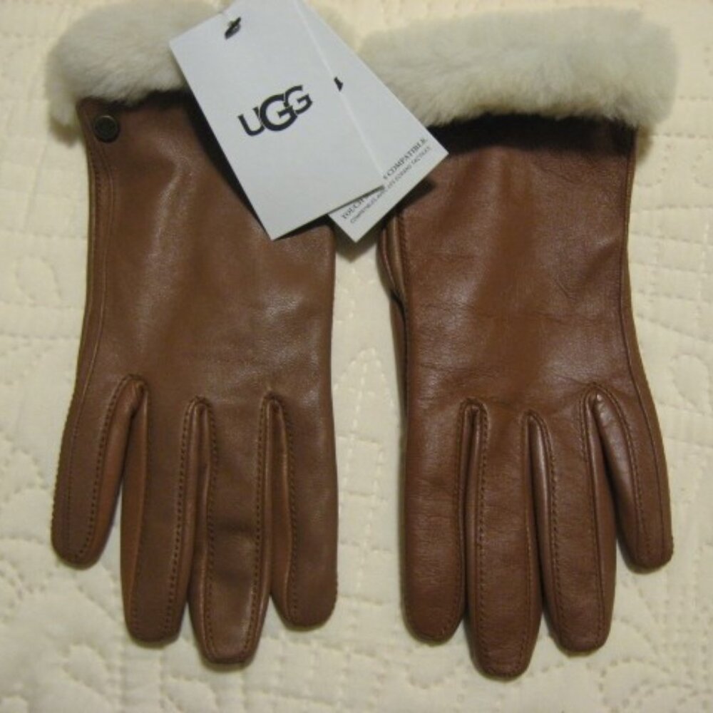 UGG Classic Leather Shorty Tech Gloves